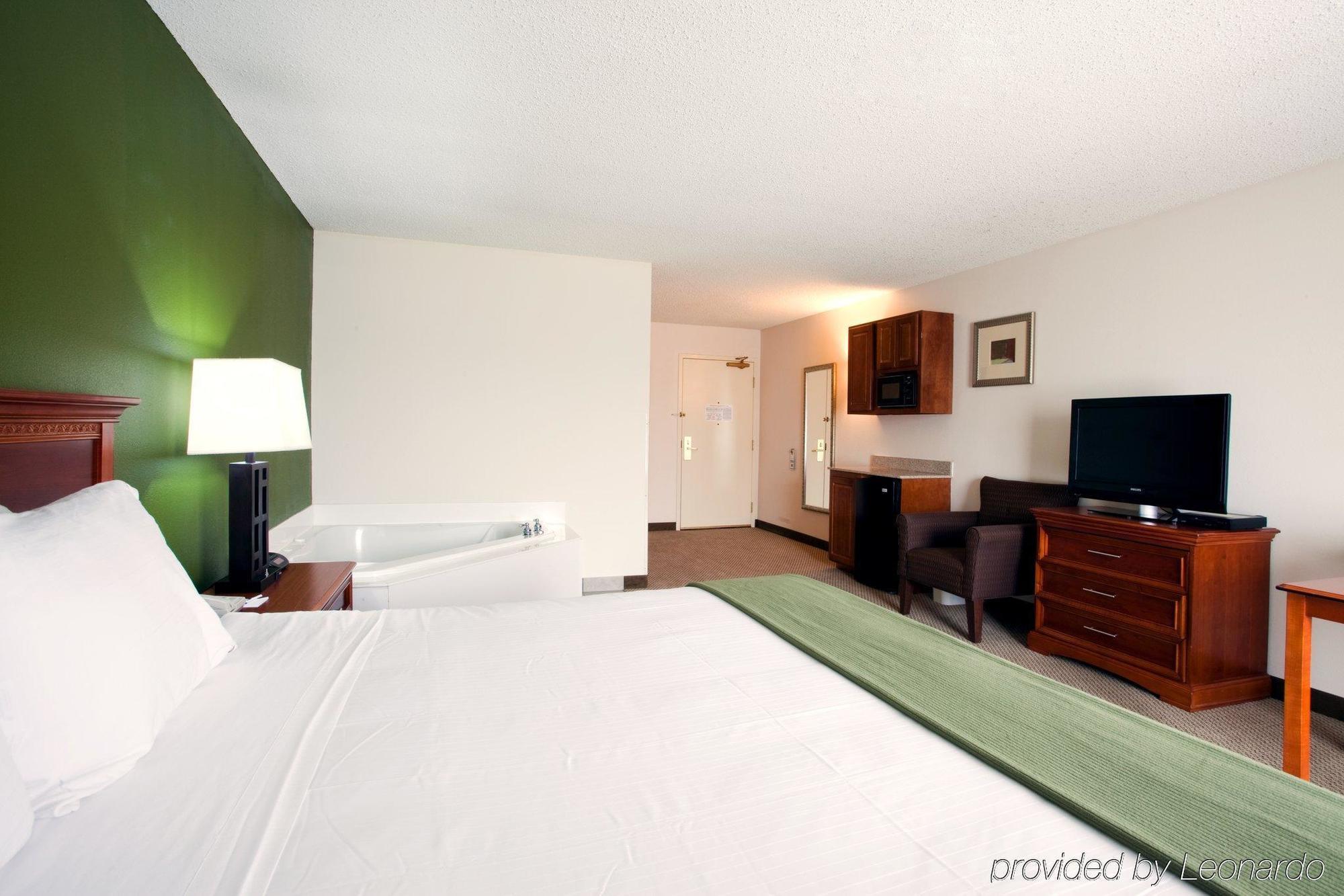 Hotel Holiday Express & By Ihg Dublin